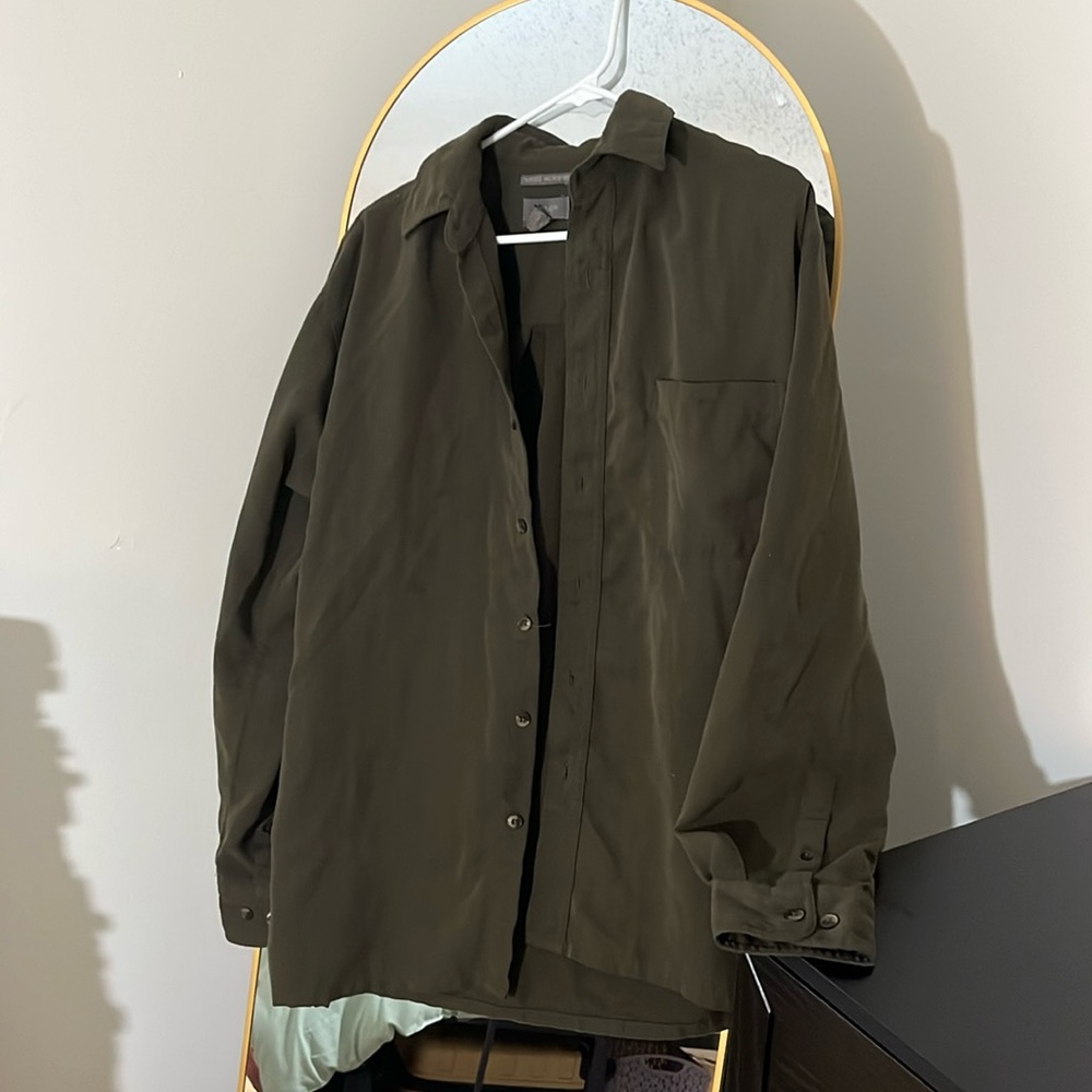 Hunter green men’s button up.